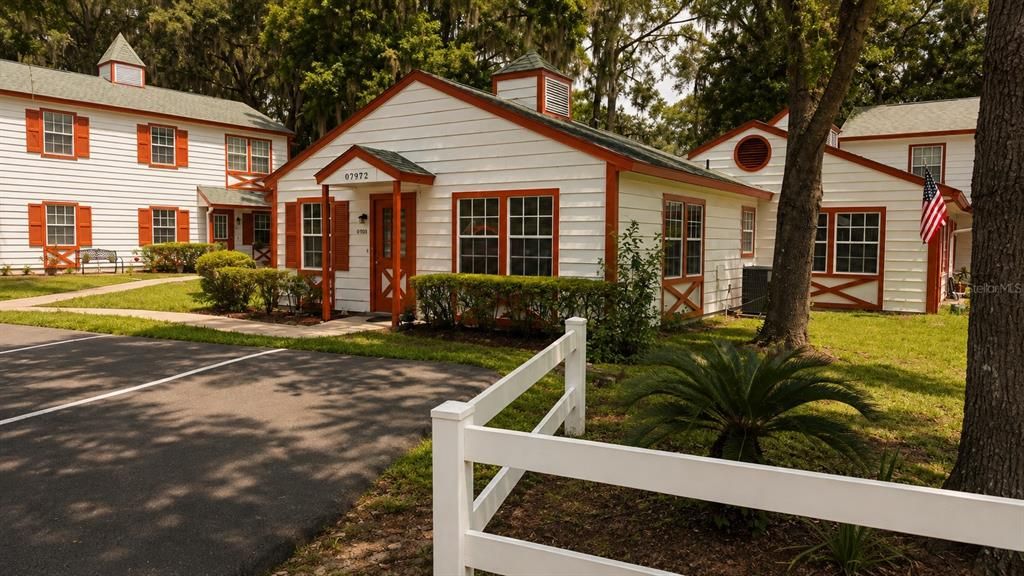 For Sale: $107,000 (1 beds, 1 baths, 625 Square Feet)