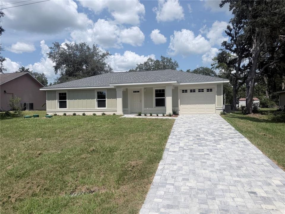 For Rent: $1,700 (3 beds, 2 baths, 1138 Square Feet)