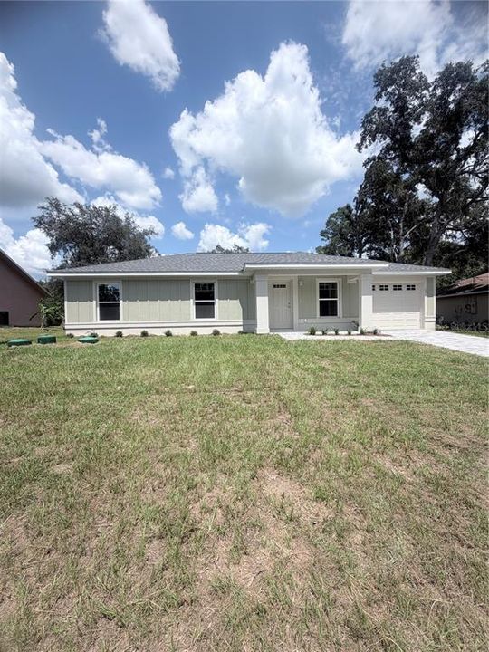 For Rent: $1,700 (3 beds, 2 baths, 1138 Square Feet)