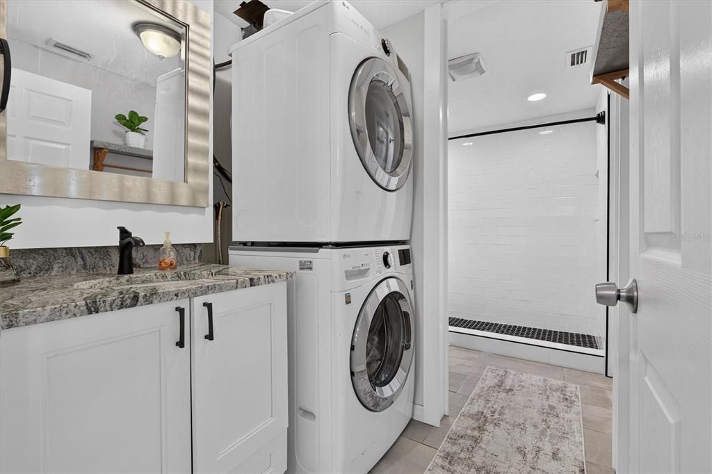 На продажу: $289,900 (3 спален, 2 ванн, 1137 Квадратных фут)