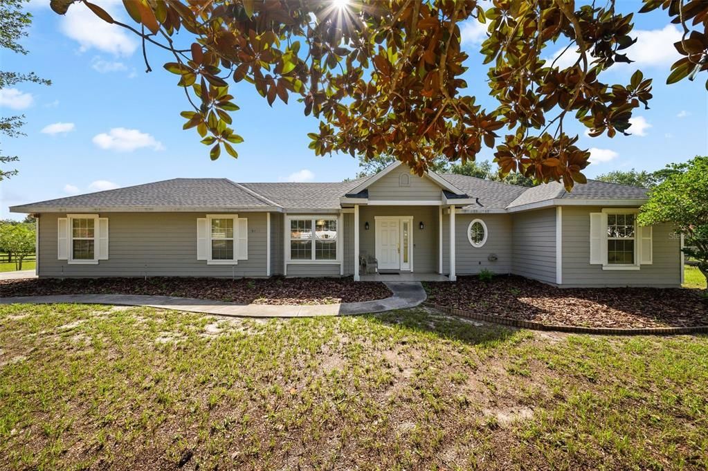 For Sale: $370,000 (3 beds, 2 baths, 1367 Square Feet)