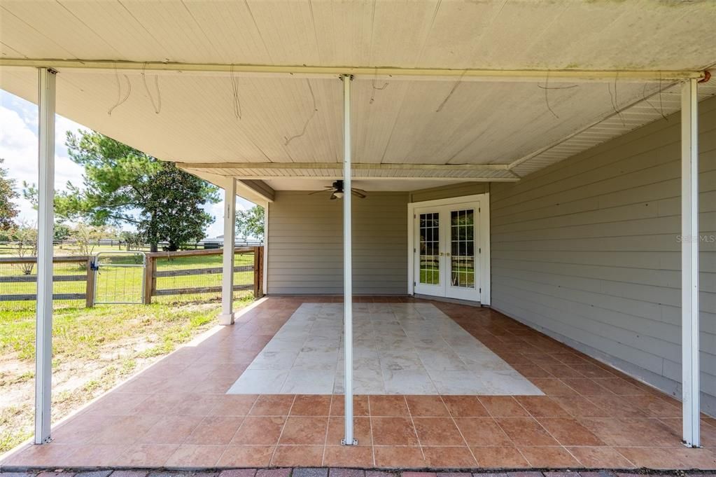 For Sale: $370,000 (3 beds, 2 baths, 1367 Square Feet)