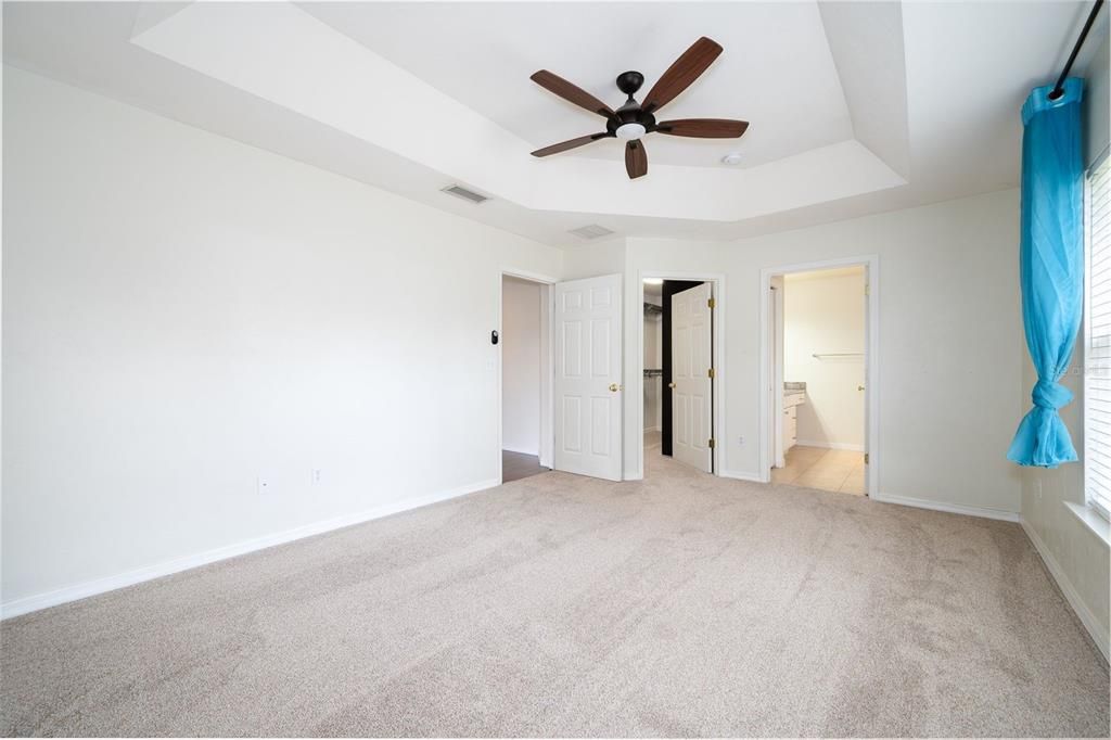 For Sale: $370,000 (3 beds, 2 baths, 1367 Square Feet)