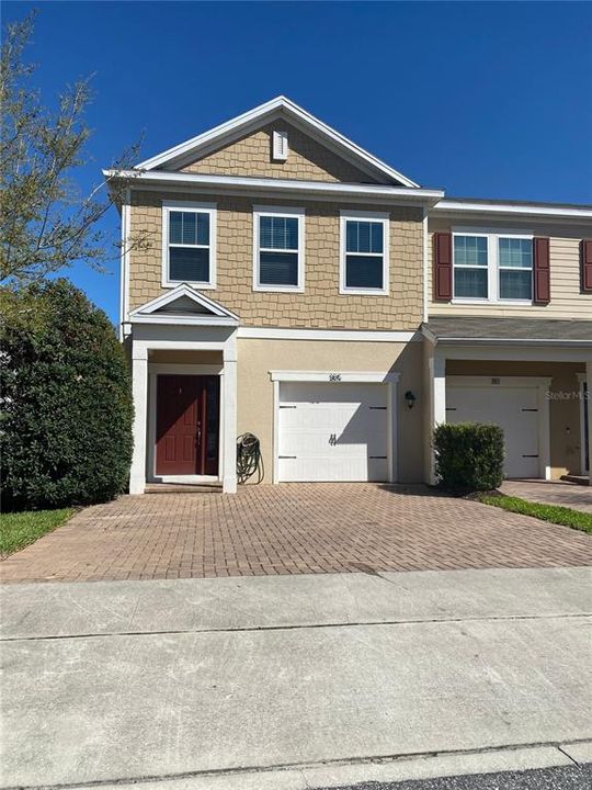For Rent: $2,350 (3 beds, 2 baths, 1472 Square Feet)