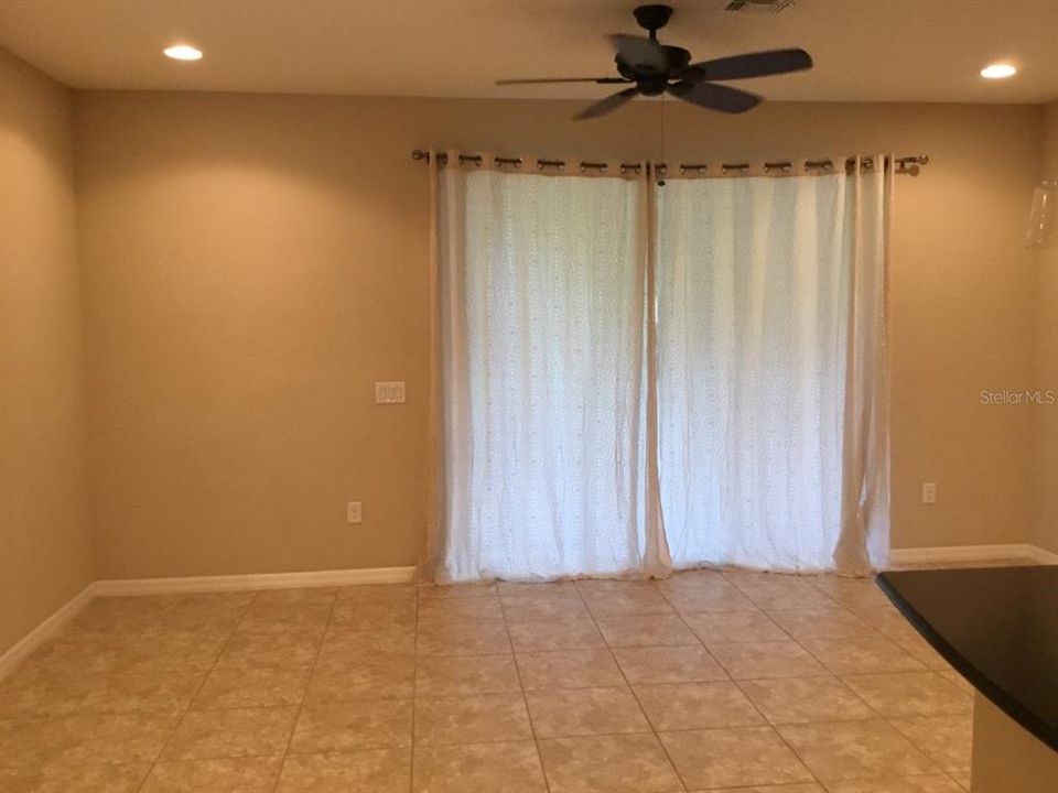 For Rent: $2,350 (3 beds, 2 baths, 1472 Square Feet)