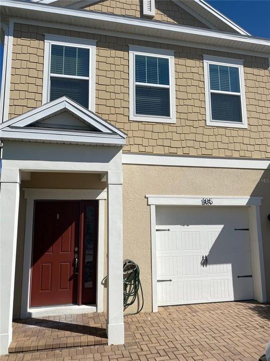 For Rent: $2,350 (3 beds, 2 baths, 1472 Square Feet)