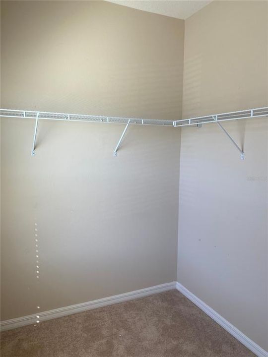 For Rent: $2,350 (3 beds, 2 baths, 1472 Square Feet)