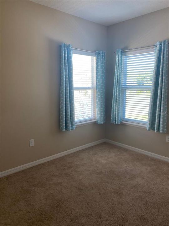 For Rent: $2,350 (3 beds, 2 baths, 1472 Square Feet)