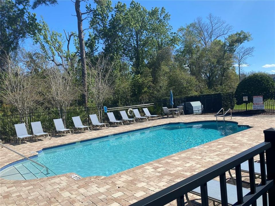 For Rent: $2,350 (3 beds, 2 baths, 1472 Square Feet)