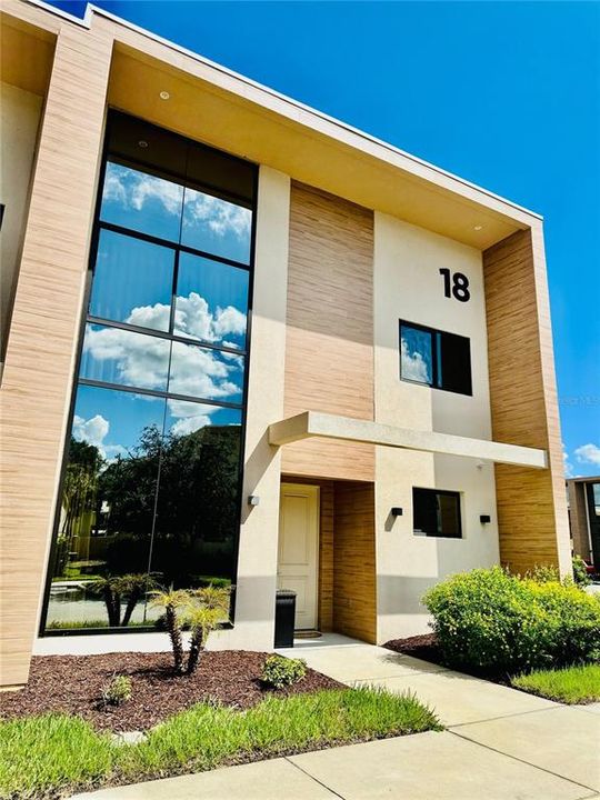 На продажу: $515,000 (4 спален, 4 ванн, 1557 Квадратных фут)