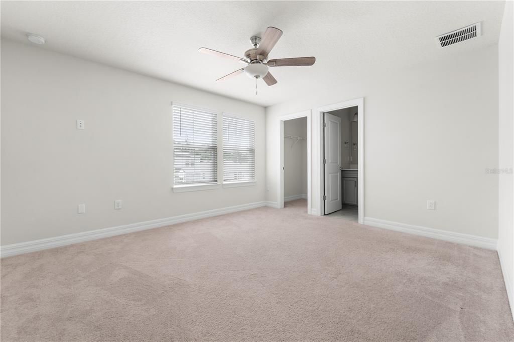 For Rent: $3,300 (5 beds, 3 baths, 2883 Square Feet)