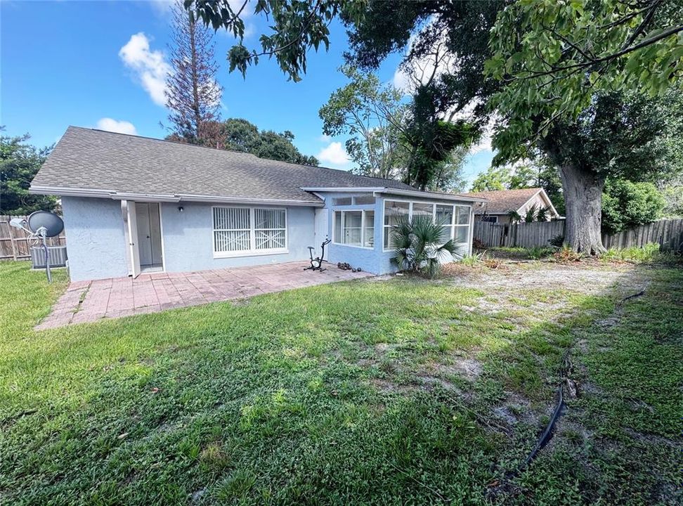 For Sale: $399,900 (3 beds, 2 baths, 1441 Square Feet)