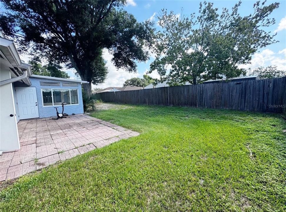 For Sale: $399,900 (3 beds, 2 baths, 1441 Square Feet)