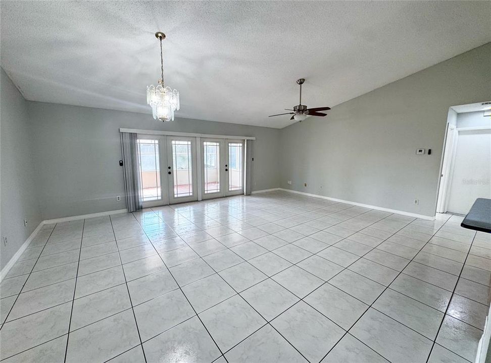For Sale: $399,900 (3 beds, 2 baths, 1441 Square Feet)