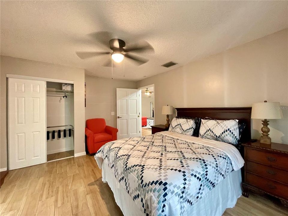 For Rent: $3,000 (4 beds, 2 baths, 2137 Square Feet)