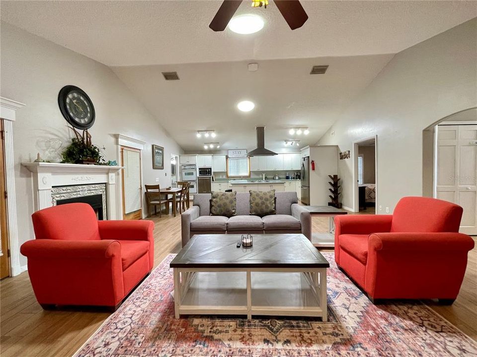 For Rent: $3,000 (4 beds, 2 baths, 2137 Square Feet)