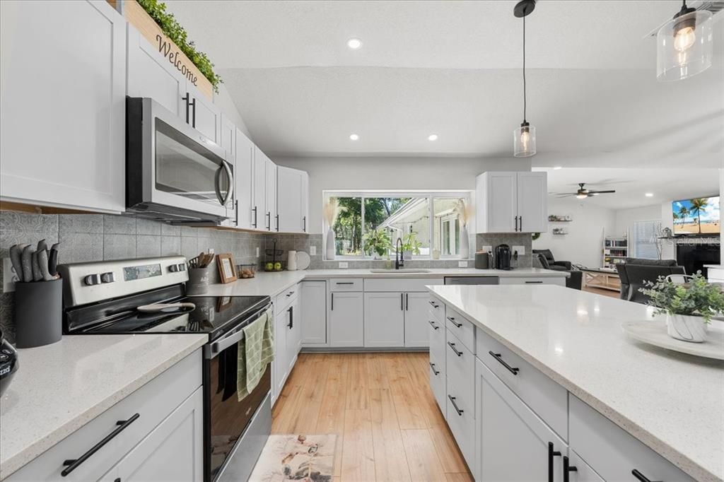 For Sale: $509,000 (4 beds, 3 baths, 2948 Square Feet)