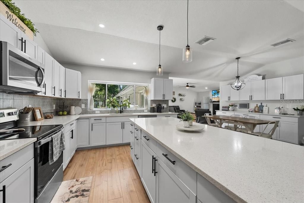 For Sale: $509,000 (4 beds, 3 baths, 2948 Square Feet)