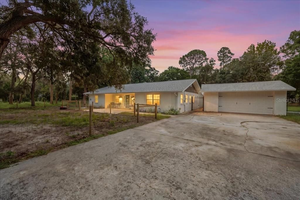 For Sale: $509,000 (4 beds, 3 baths, 2948 Square Feet)