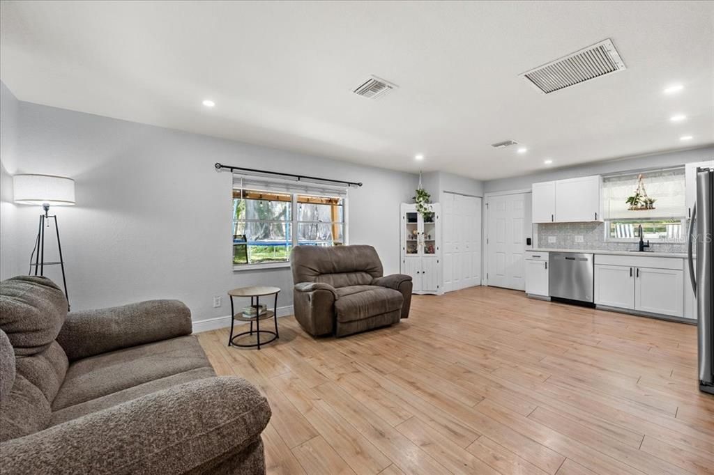 For Sale: $509,000 (4 beds, 3 baths, 2948 Square Feet)