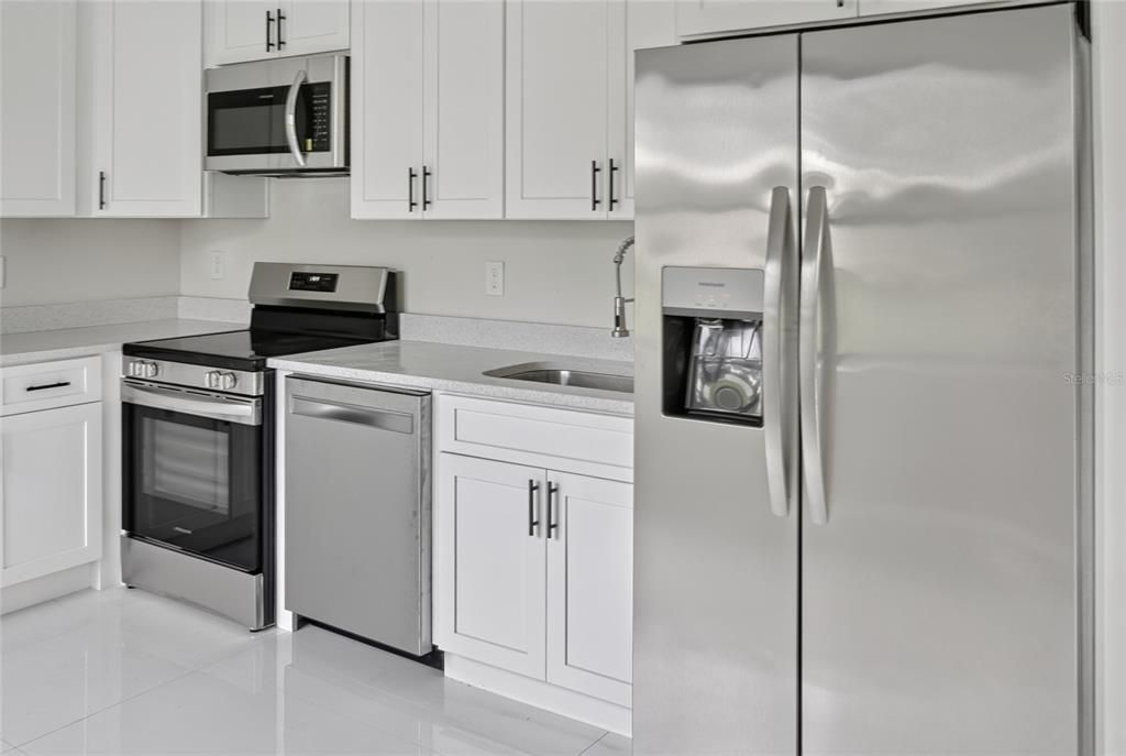 En Venta: $1,299,000 (5 camas, 6 baños, 3954 Pies cuadrados)