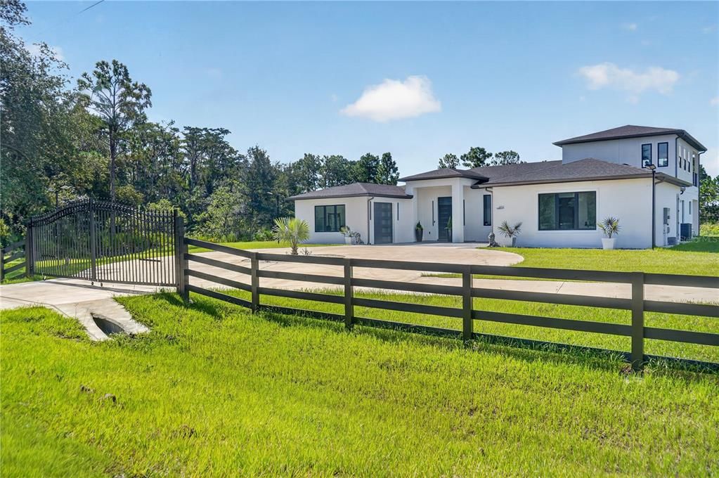 En Venta: $1,299,000 (5 camas, 6 baños, 3954 Pies cuadrados)