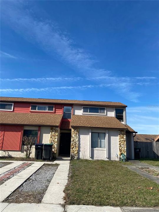 For Rent: $1,550 (2 beds, 2 baths, 1048 Square Feet)