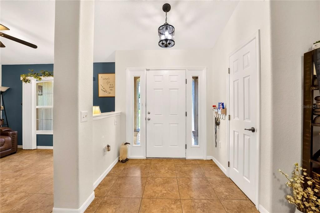 For Sale: $369,900 (3 beds, 2 baths, 2015 Square Feet)