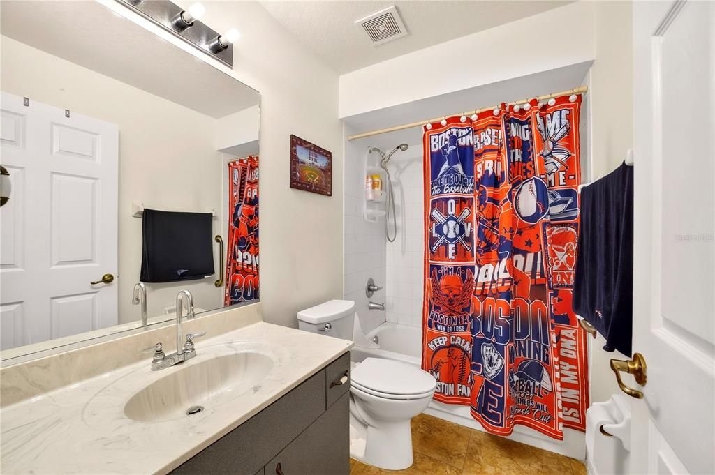 For Sale: $369,900 (3 beds, 2 baths, 2015 Square Feet)