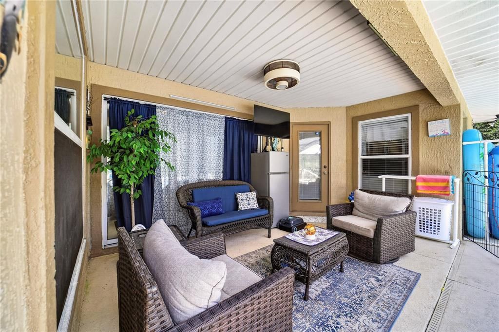 For Sale: $369,900 (3 beds, 2 baths, 2015 Square Feet)