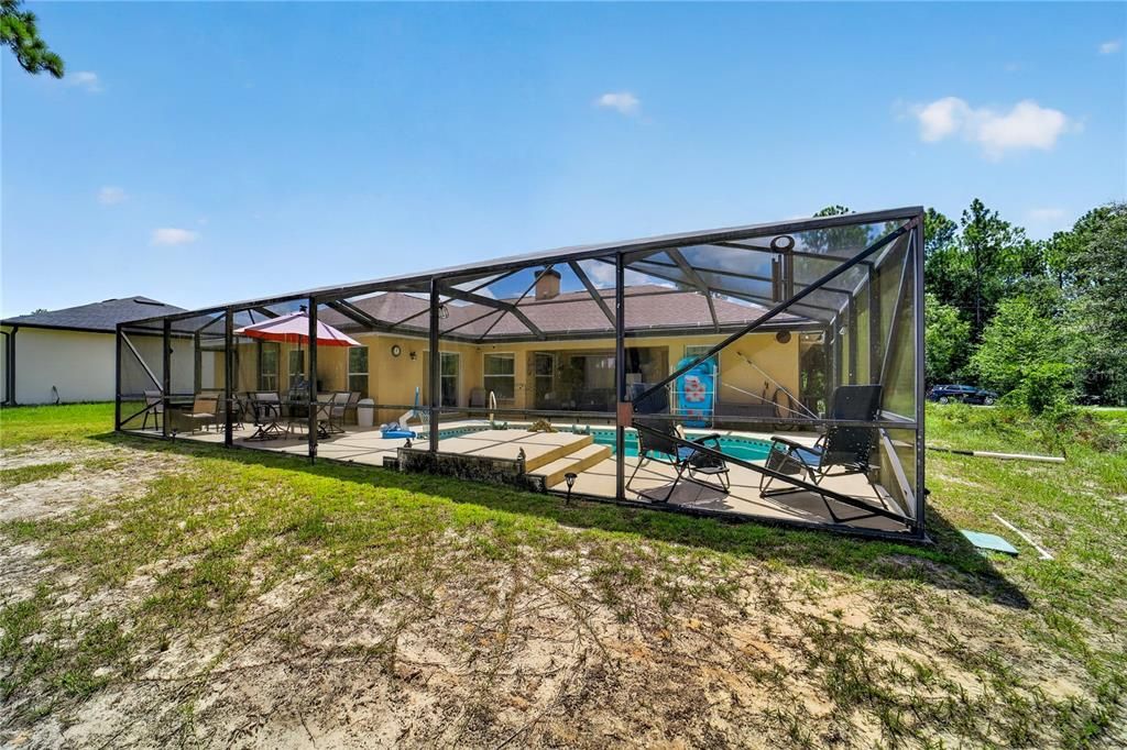 For Sale: $369,900 (3 beds, 2 baths, 2015 Square Feet)