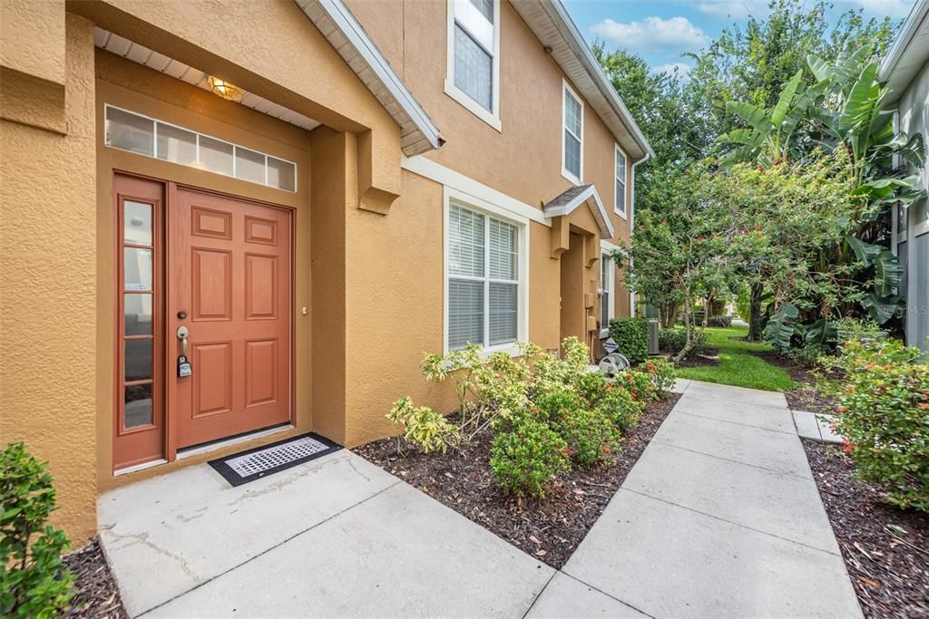 For Rent: $1,950 (2 beds, 2 baths, 1298 Square Feet)