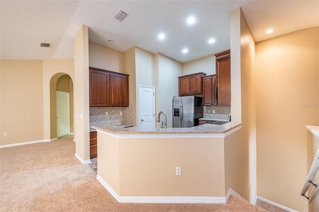 For Rent: $1,950 (2 beds, 2 baths, 1298 Square Feet)