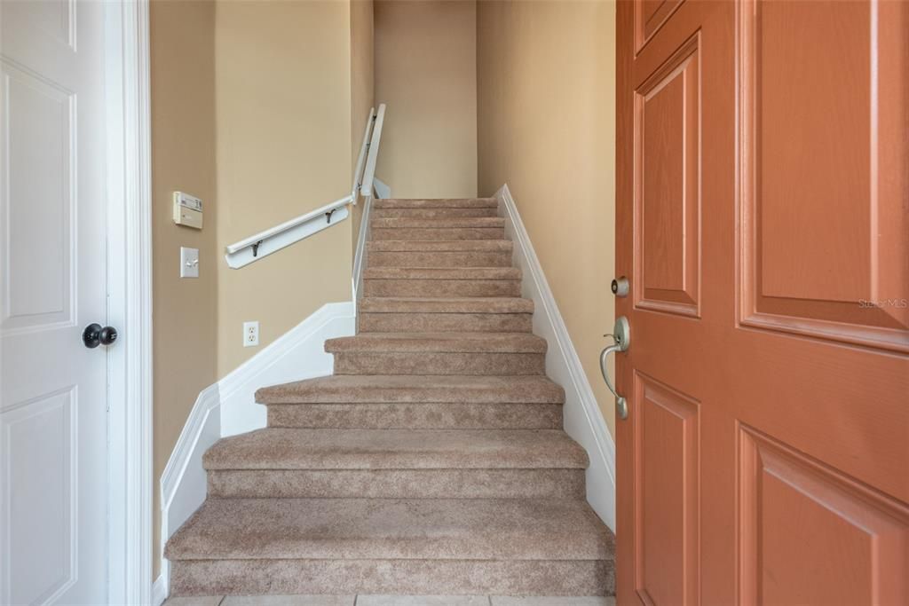 For Rent: $1,950 (2 beds, 2 baths, 1298 Square Feet)
