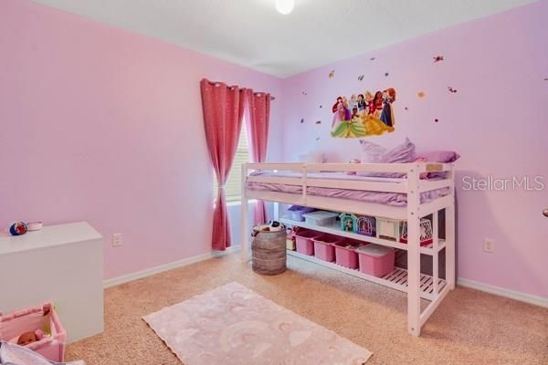 На продажу: $349,900 (4 спален, 2 ванн, 1846 Квадратных фут)