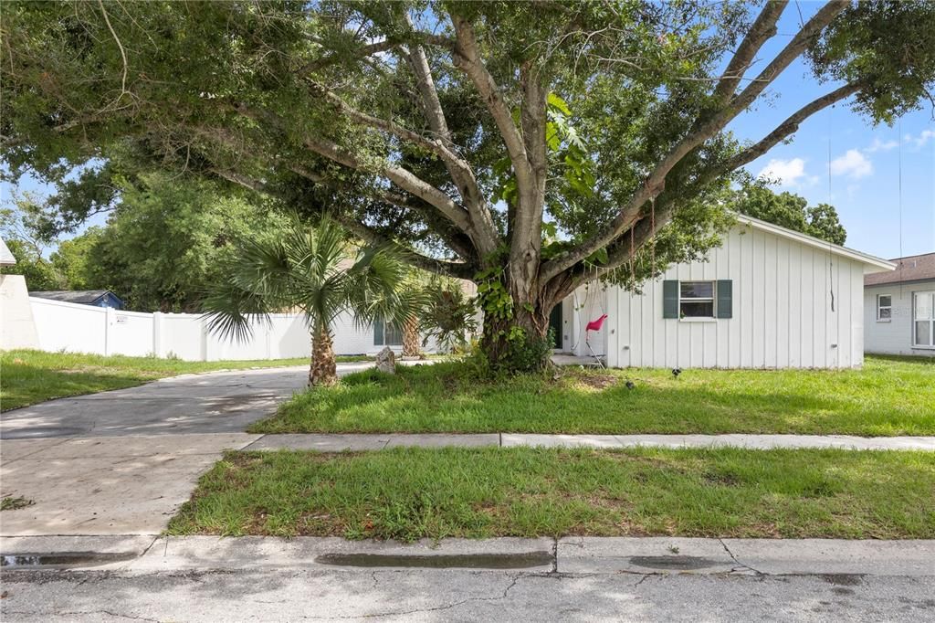 For Sale: $529,900 (3 beds, 2 baths, 1536 Square Feet)