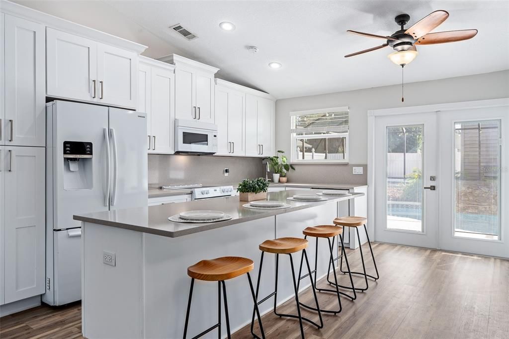 For Sale: $589,000 (3 beds, 2 baths, 1186 Square Feet)