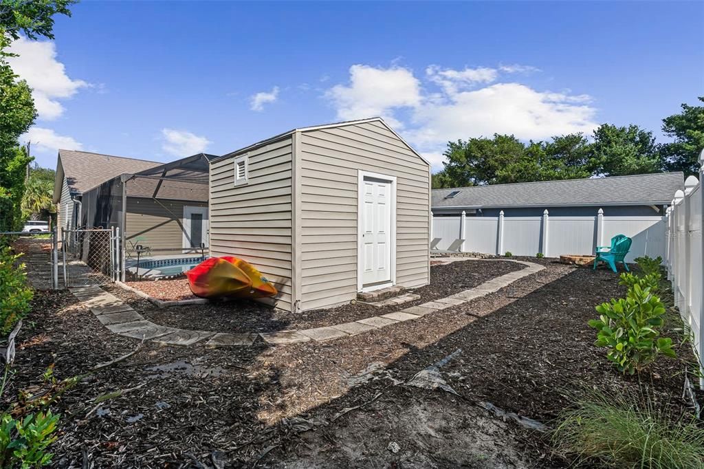 For Sale: $589,000 (3 beds, 2 baths, 1186 Square Feet)