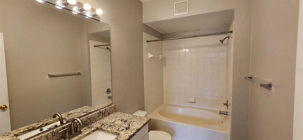 For Rent: $1,550 (2 beds, 2 baths, 1115 Square Feet)