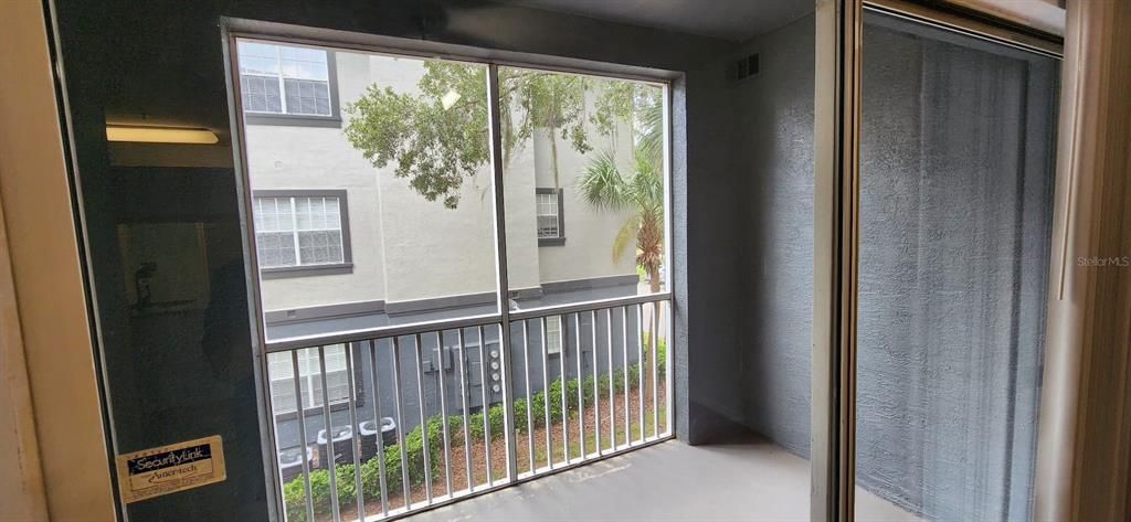 For Rent: $1,550 (2 beds, 2 baths, 1115 Square Feet)