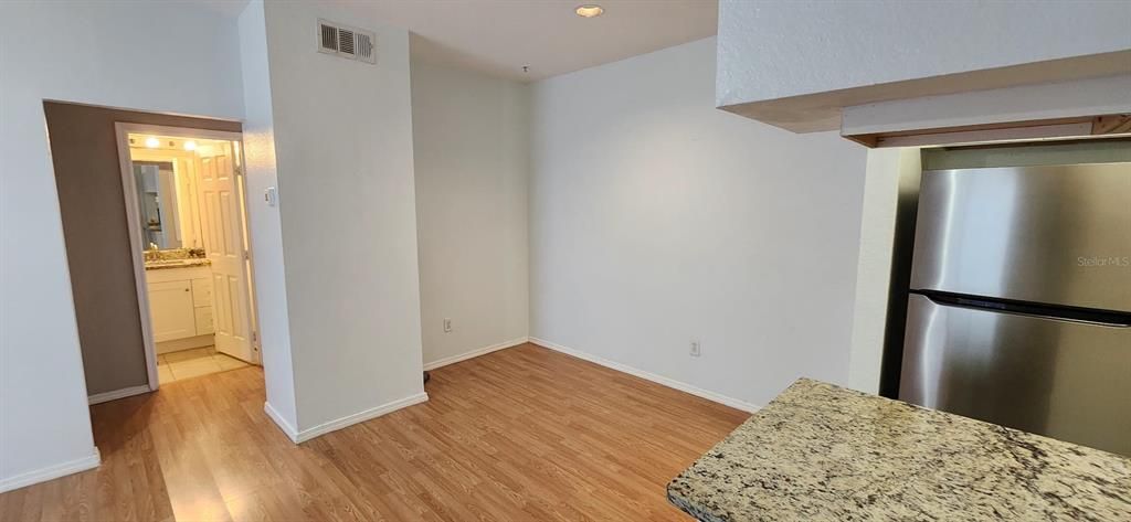 For Rent: $1,550 (2 beds, 2 baths, 1115 Square Feet)
