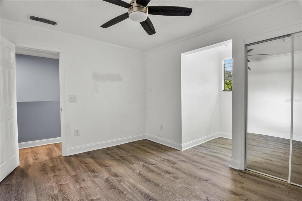 En Venta: $445,000 (4 camas, 2 baños, 2589 Pies cuadrados)