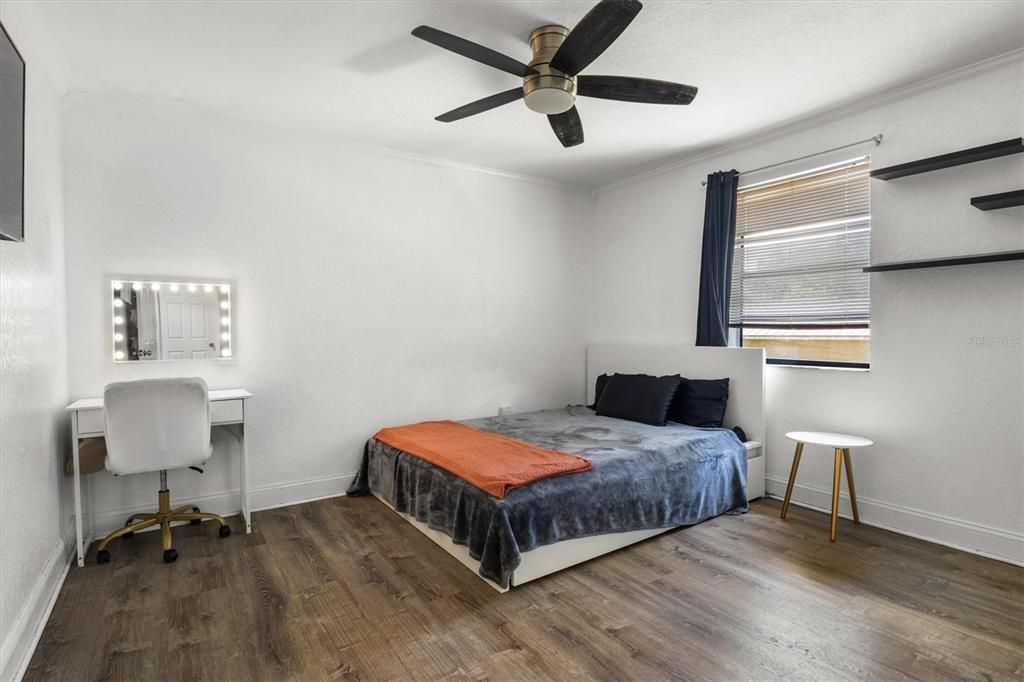 En Venta: $445,000 (4 camas, 2 baños, 2589 Pies cuadrados)