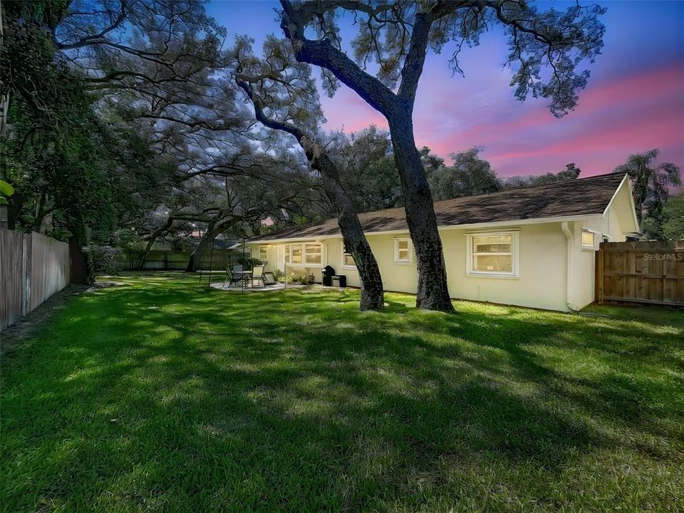 En Venta: $439,950 (4 camas, 2 baños, 1850 Pies cuadrados)
