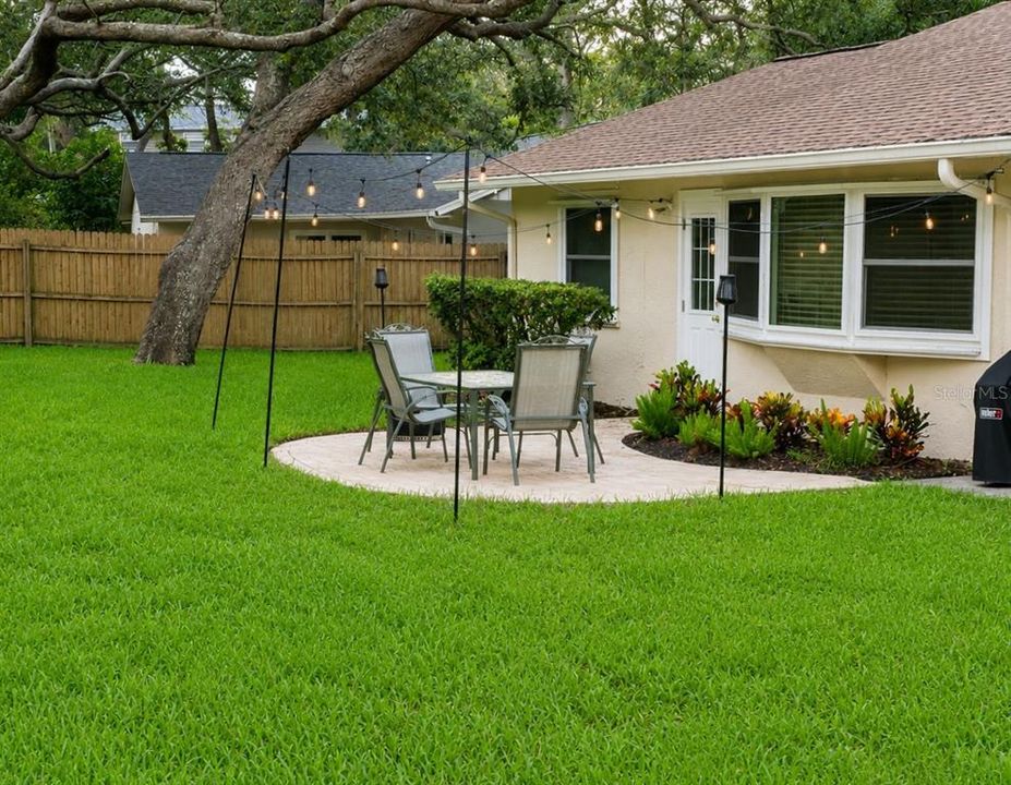 En Venta: $439,950 (4 camas, 2 baños, 1850 Pies cuadrados)