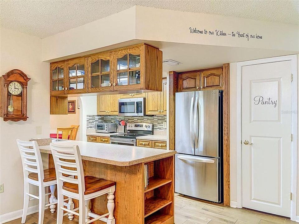 En Venta: $439,950 (4 camas, 2 baños, 1850 Pies cuadrados)