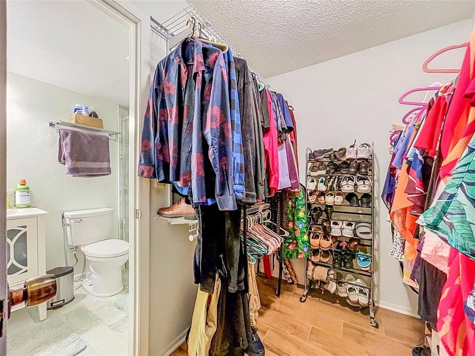 En Venta: $439,950 (4 camas, 2 baños, 1850 Pies cuadrados)