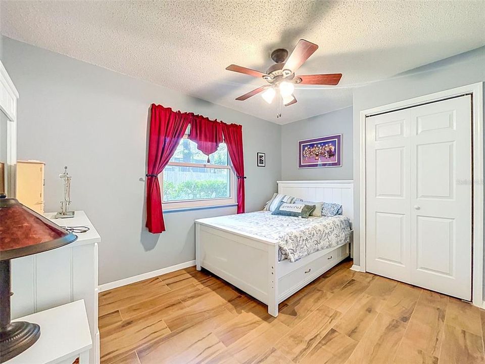 En Venta: $439,950 (4 camas, 2 baños, 1850 Pies cuadrados)