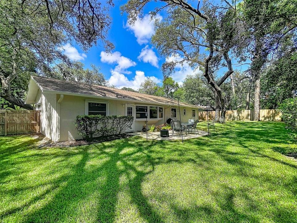 En Venta: $439,950 (4 camas, 2 baños, 1850 Pies cuadrados)
