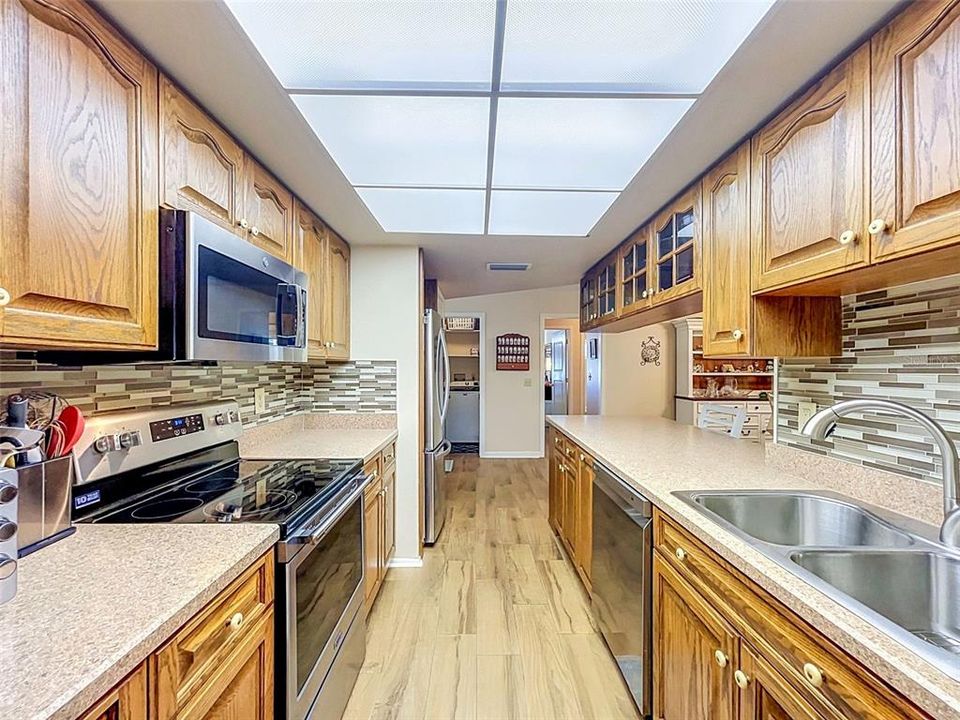 En Venta: $439,950 (4 camas, 2 baños, 1850 Pies cuadrados)